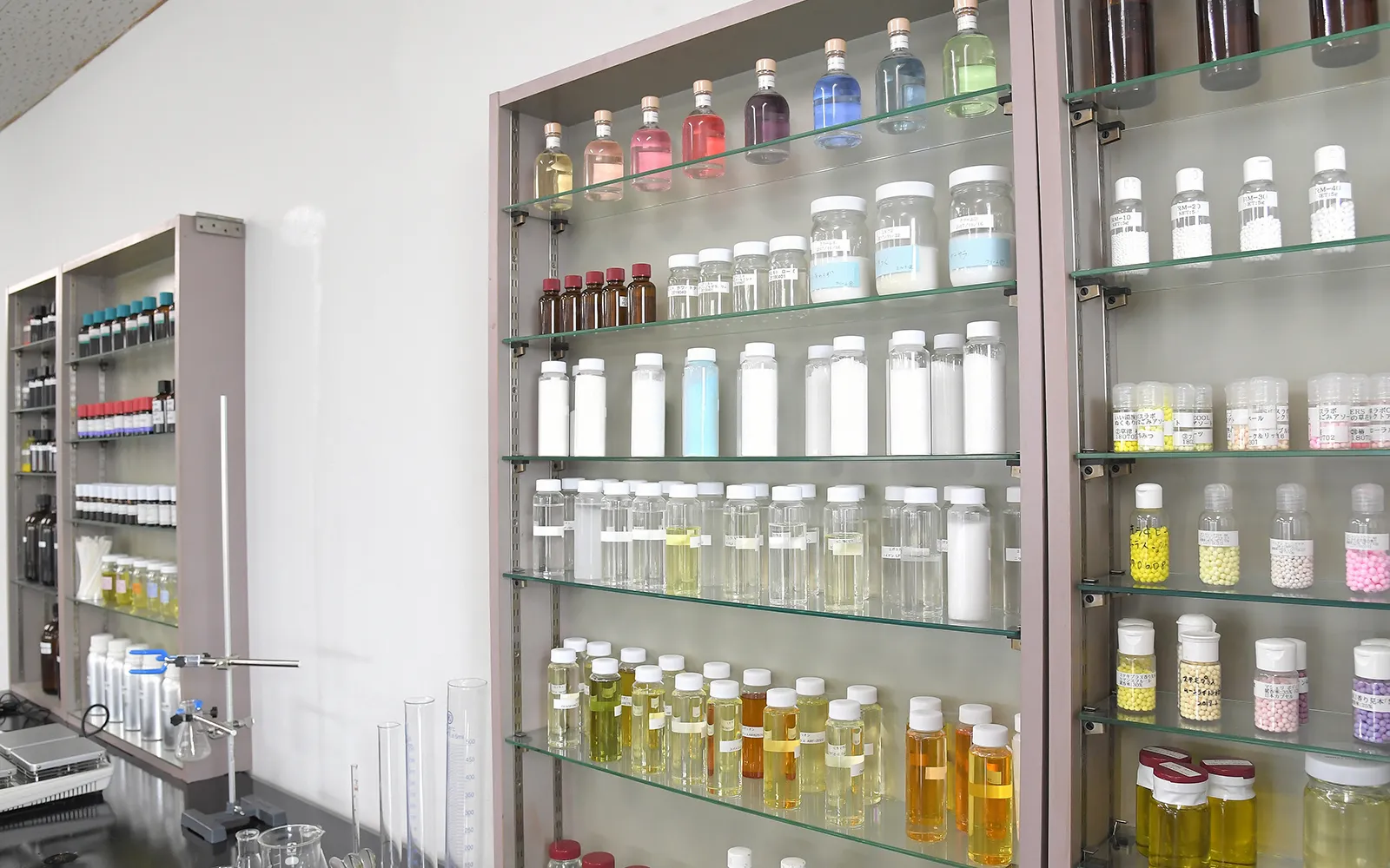 香り・成分・配合比率の検討