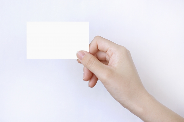 名刺に特別な香りを付ける！　～ノベルティ・グッズOEM～