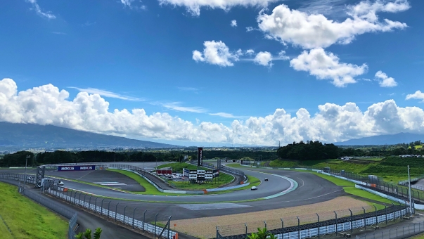 サーキット走行してきました！！